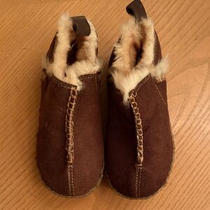 Hanna Andersson Brown Fuzzy Slipper Booties